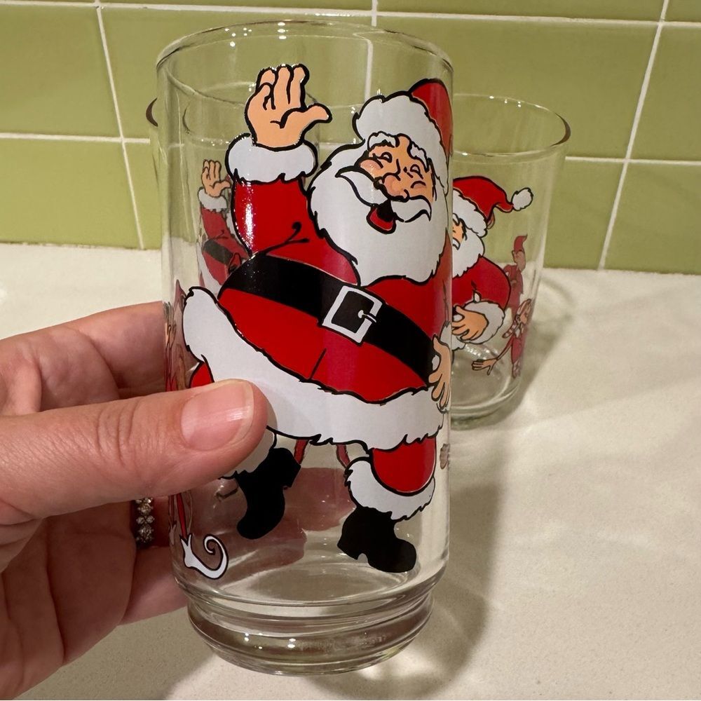 Vintage Dancing Santa Claus & Elves Glasses Set of 3 - Picture 6 of 9